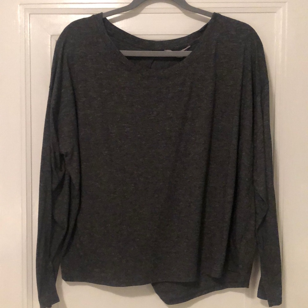 Athleta Twist Back long Sleeve top!